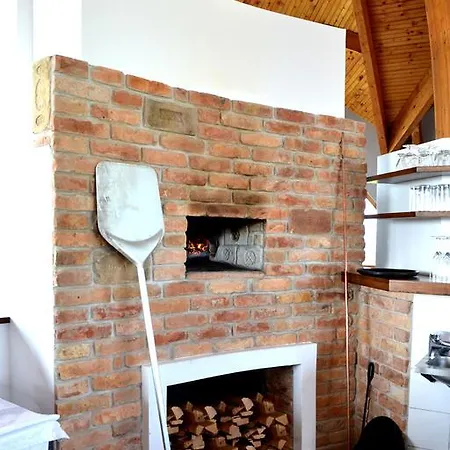 モーテル Tekergo Es Etterem *