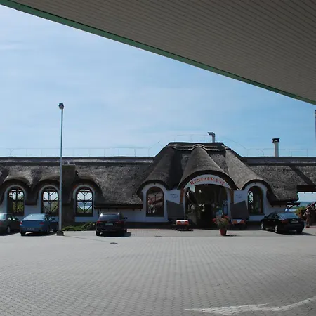 Tekergő és étterem Motel Velence