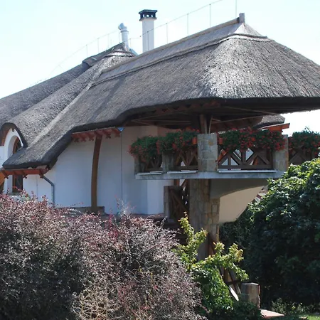 Tekergo Es Etterem *